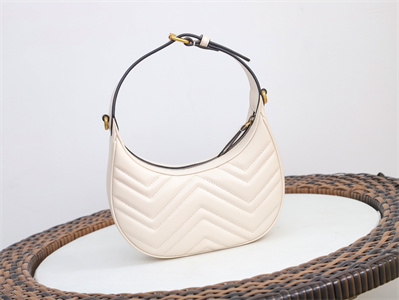 Gu.cci GG Marmont Half Moon Shaped Mini Bag White 699514