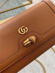 Gu.cci Diana Chain Wallet Brown Leather 658243