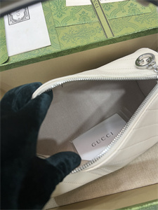 Gu.cci Blondie Small Shoulder Bag White Leather 760169