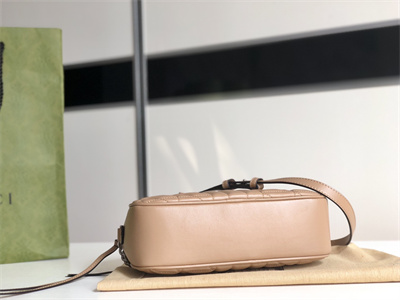 Gu.cci GG Marmont Small Shoulder Bag  447632