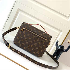 L.V Pochette  Métis  Monogram Canvas M44875