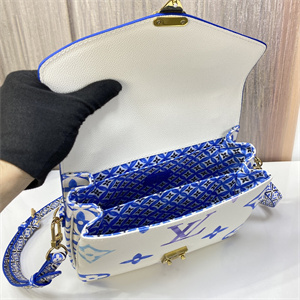 L.V Pochette  Métis  Bag Canvas Blue M23055