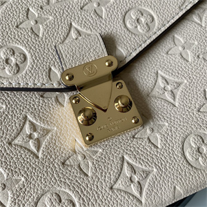 L.V Pochette  Métis  Monogram Empreinte Cream M41487