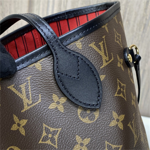 L.V Neverful MM Monogram Canvas Inside Red M41176