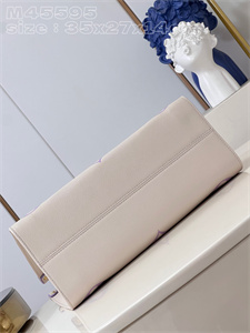 L.V ONTHEGO MM Monogram Empreinte Latte/Bubble Tea M45595