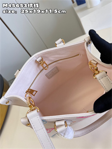 L.V ONTHEGO PM  Monogram Empreinte Embroidery M45653