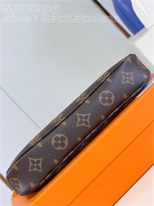 L.V  Pochette Accessories Monogram Canvas M82766