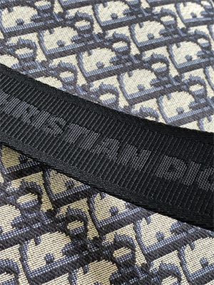 D*or saddle messenger bag oblique jacquard with grained calfskin