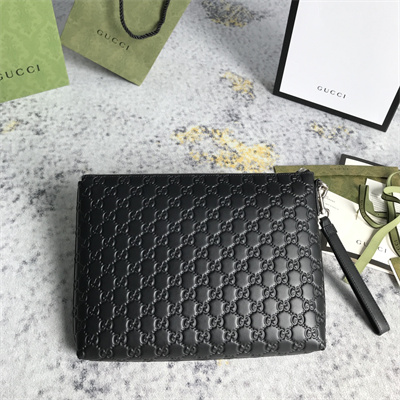 Gu.cci GG Black Leather Clutch 473881