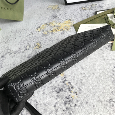 Gu.cci GG Black Leather Clutch 473881