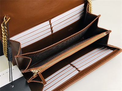 Gu.cci GG Marmont Mini Bag Brown 474575