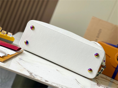 L.V Capucines MM Bag Taurillon Leather White M22055