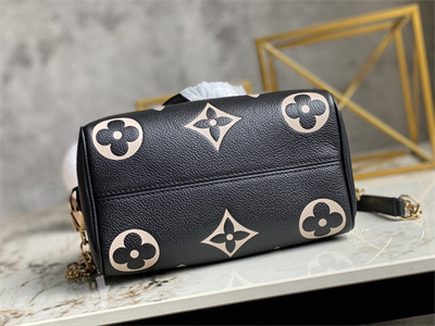 L.V Speedy Bandoulière 20 Giant Monogram Empreinte Black/Beige M58953