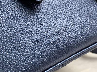 L.V Speedy Bandoulière 20 Giant Monogram Empreinte Navy M58953