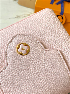 L.V Capucines Mini Bag Taurillon Leather Rosebella M59433