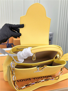 L.V Capucines MM Bag Taurillon  Leather Yellow M21798