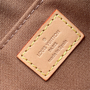 L.V PETIT SAC PLAT Bag Monogram Canvas M69442