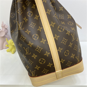 L.V  Noé Bag Monogram Canvas M42224