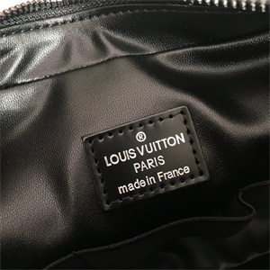 L.V Toilet Pouch GM Monogram Eclipse M43383