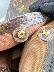 L.V Atlantis GM Bag Monogram Canvas M46817