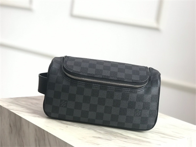 L.V Toilet Bag Damier Graphite N47625