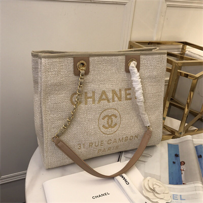 Cha.nel Deauville MM Shopping Bag Mixed Fibers Gold Tone Metal Beige A67001