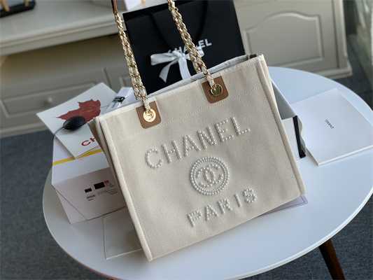 Cha.nel Deauville MM Shopping Bag Bead Mixed Fibers Gold Tone Metal Cream A67001