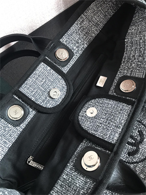 Cha.nel Deauville Large Shopping Bag Mixed Fibers Gold Tone Metal Black A66941