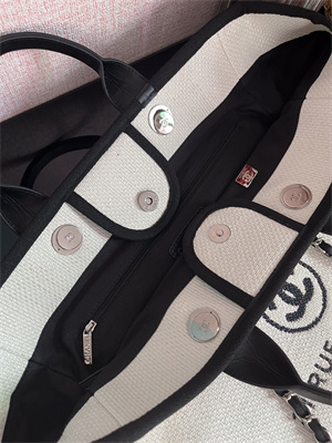 Cha.nel Deauville Large Shopping Bag Mixed Fibers Silver Tone Metal Cream A66941