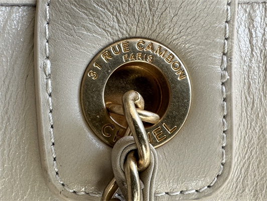 Cha.nel Deauville Large Shopping Bag Shiny Calfskin Gold Tone Metal White A66941