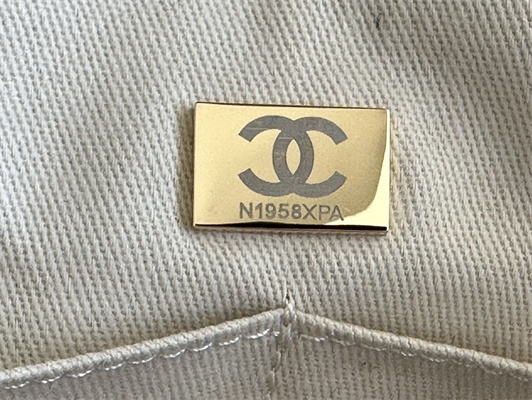 Cha.nel Deauville MM Shopping Bag Shiny Calfskin Gold Tone Metal White A67001