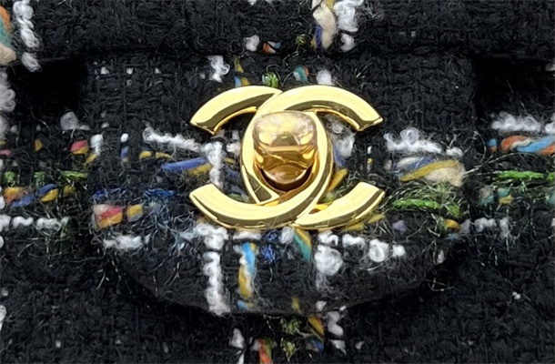 Cha.nel Mini Classic Flap Bag Tweed Gold Tone Metal Black A01116