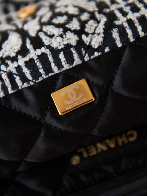 Cha.nel 22 Small Handbag Tweed Gold Tone Metal Black/White AS3260