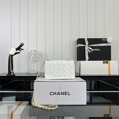 Cha.nel Mini Classic Flap Bag Grained Calfskin Gold Tone Metal White 01116