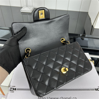 Cha.nel Mini Classic Flap Bag Lambskin Gold Tone Metal Black 01116