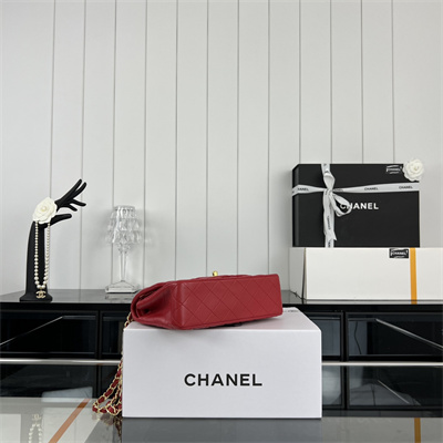 Cha.nel Small Classic Flap Bag Lambskin Gold Tone Metal Red 01117