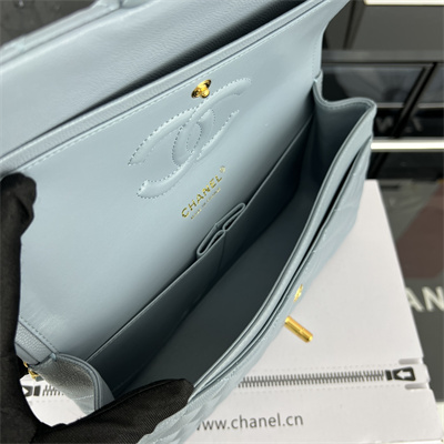 Cha.nel Medium Classic Flap Bag Grained Calfskin Gold Tone Metal Lt Blue 01112