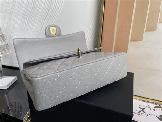 Cha.nel Medium Classic Flap Bag Grained Calfskin Gold Tone Metal Grey 01112