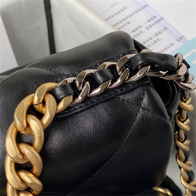 Cha.nel 19 Handbag Lambskin Gold Double C Metal Black AS1160