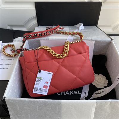 Cha.nel 19 Handbag Lambskin Gold Double C Metal Red AS1160
