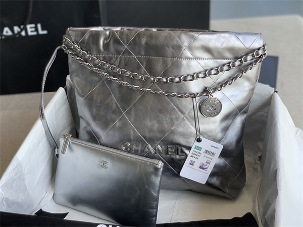 Cha.nel 22 Small Handbag Shiny Calfskin Silver Tone Metal Silver AS3260