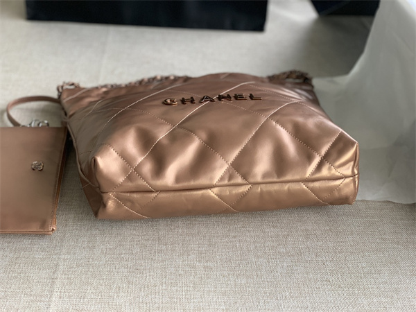 Cha.nel 22 Small Handbag Shiny Calfskin Iridescent Tone Metal Brown AS3260