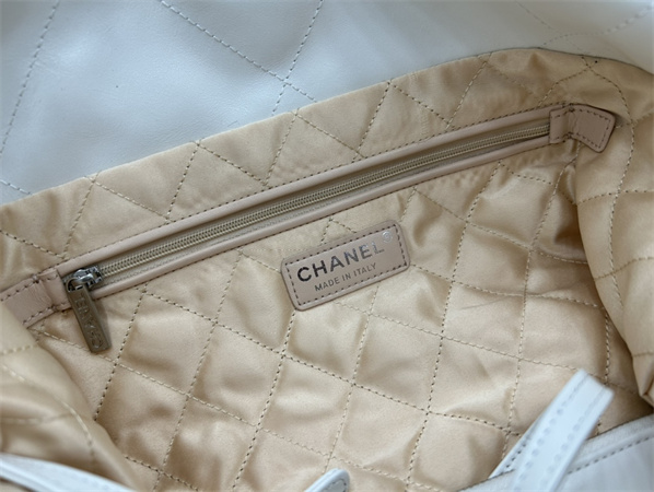 Cha.nel 22 Medium Handbag Shiny Calfskin Silver Tone Metal White AS3261