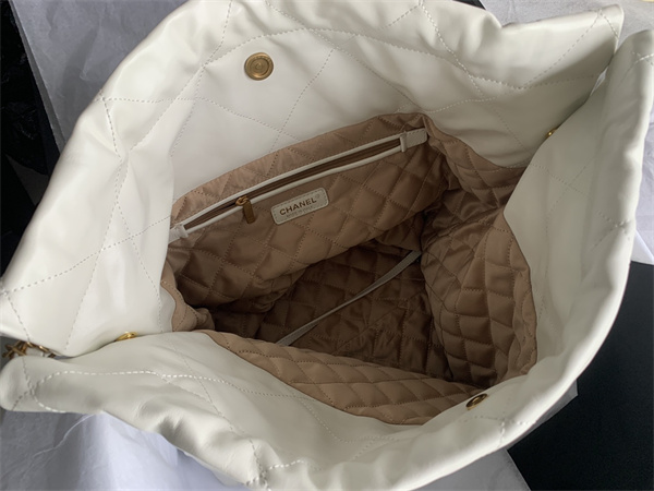 Cha.nel 22 Large Handbag Shiny Calfskin Gold Tone Metal White AS3262