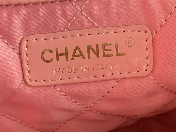 Cha.nel 22 Large Handbag Shiny Calfskin Gold Tone Metal Pink AS3262