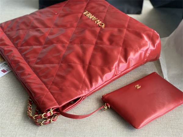 Cha.nel 22 Large Handbag Shiny Calfskin Gold Tone Metal Red AS3262