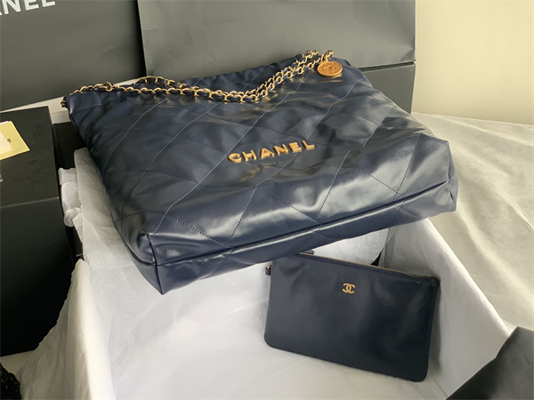 Cha.nel 22 Large Handbag Shiny Calfskin Gold Tone Metal Navy AS3262