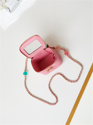 Cha.nel Vanity Case Lambskin Gold Tone Metal Pink AP3230