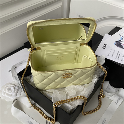 Cha.nel Vanity Case Lambskin Gold Tone Metal Yellow AP3301