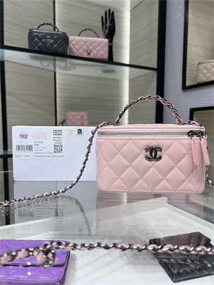 Cha.nel Clutch With Chain Vanity Shiny Crumpled Calfskin, Strass & Ruthenium-Finish Metal Pink AP3593